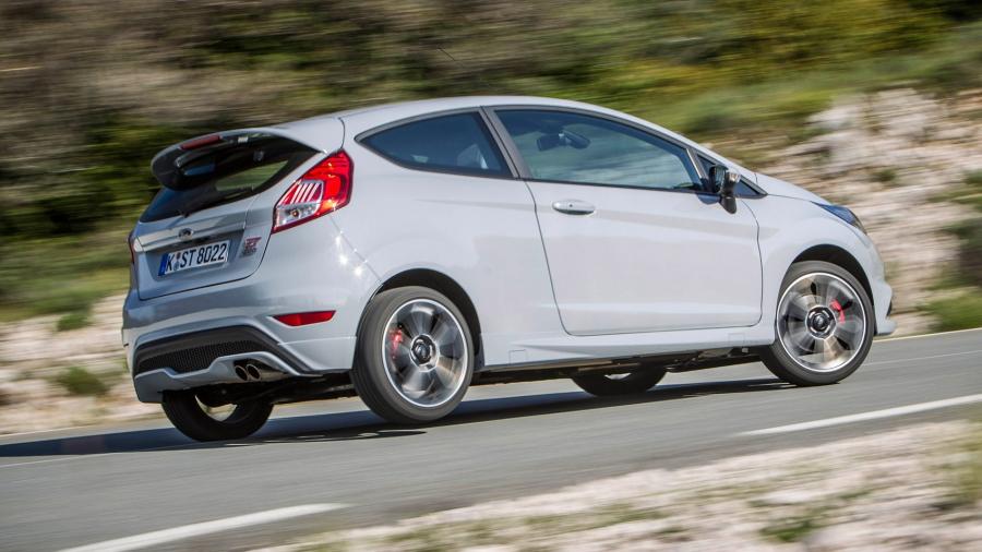  Ford Fiesta ST200 by Mountune 2016 года  (фото 3 из 10)